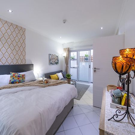 Апартаменты Quiet & Cosy In Claremont Кейптаун Экстерьер фото
